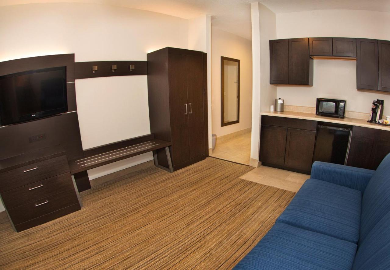 Holiday Inn Express Hotel & Suites Port Charlotte Exteriör bild