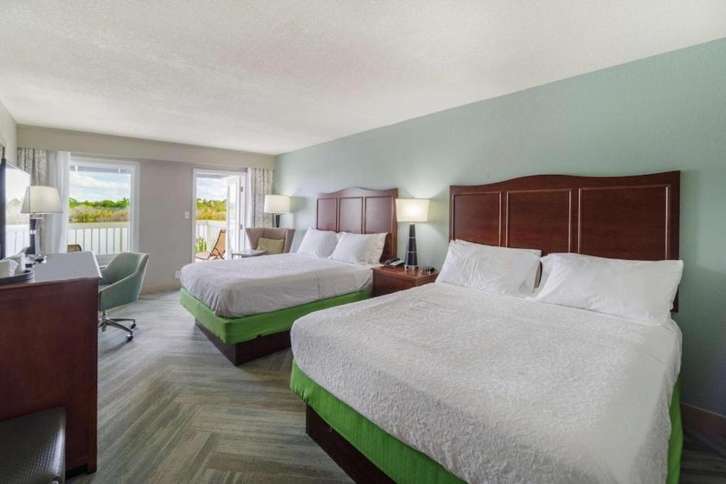 Holiday Inn Express Hotel & Suites Port Charlotte Exteriör bild