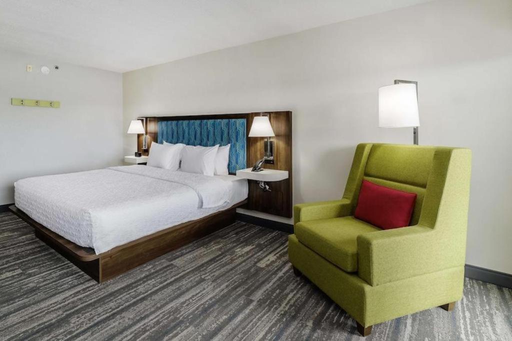 Holiday Inn Express Hotel & Suites Port Charlotte Exteriör bild