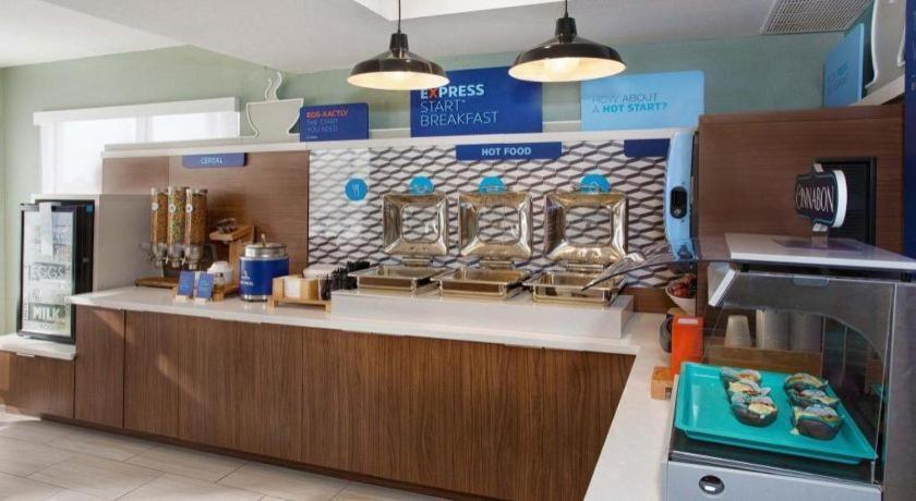 Holiday Inn Express Hotel & Suites Port Charlotte Exteriör bild