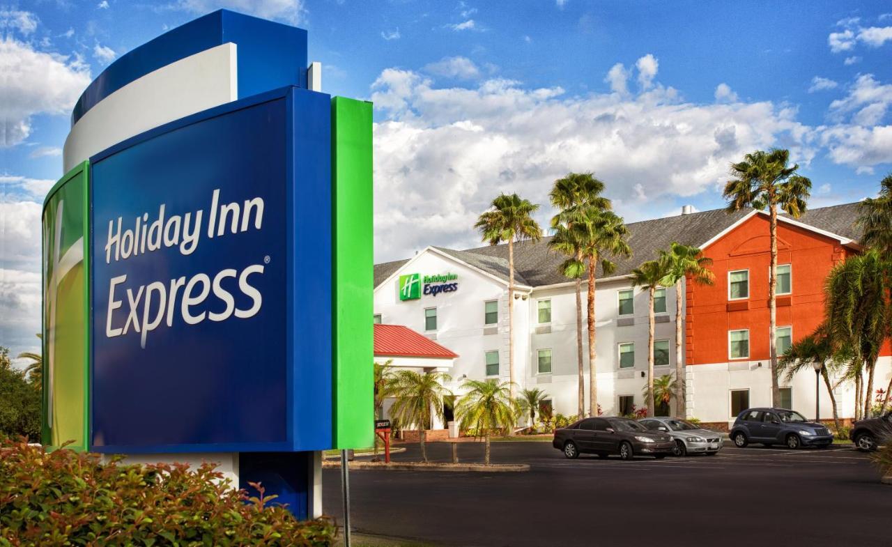 Holiday Inn Express Hotel & Suites Port Charlotte Exteriör bild